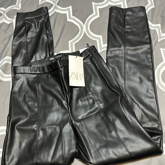 Zara Pants - Zara faux leather highwaisted pants